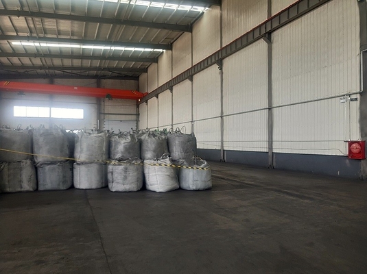 3mm 6mm Black Calcined Pet Coke 1,5% Volatile 8% Ash Untuk Recarburizer